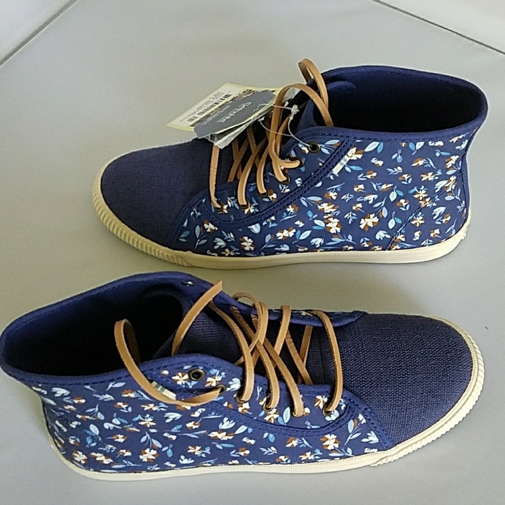 Today ONLY! $59 Toms Camarillo Deep Cobalt Vintage Flower